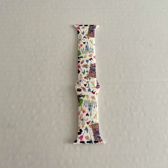 Disney Apple Watch Band - Picture 2 of 3